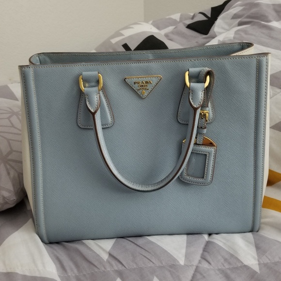 TRADE Prada Large Saffiano Bag - Picture 2 of 8